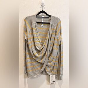 Lululemon Twist & Wrap top
